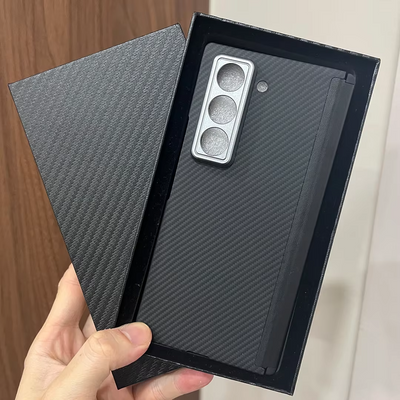 AriShield Fold 7 – Magnetic Aramid Carbon Fiber Hinge