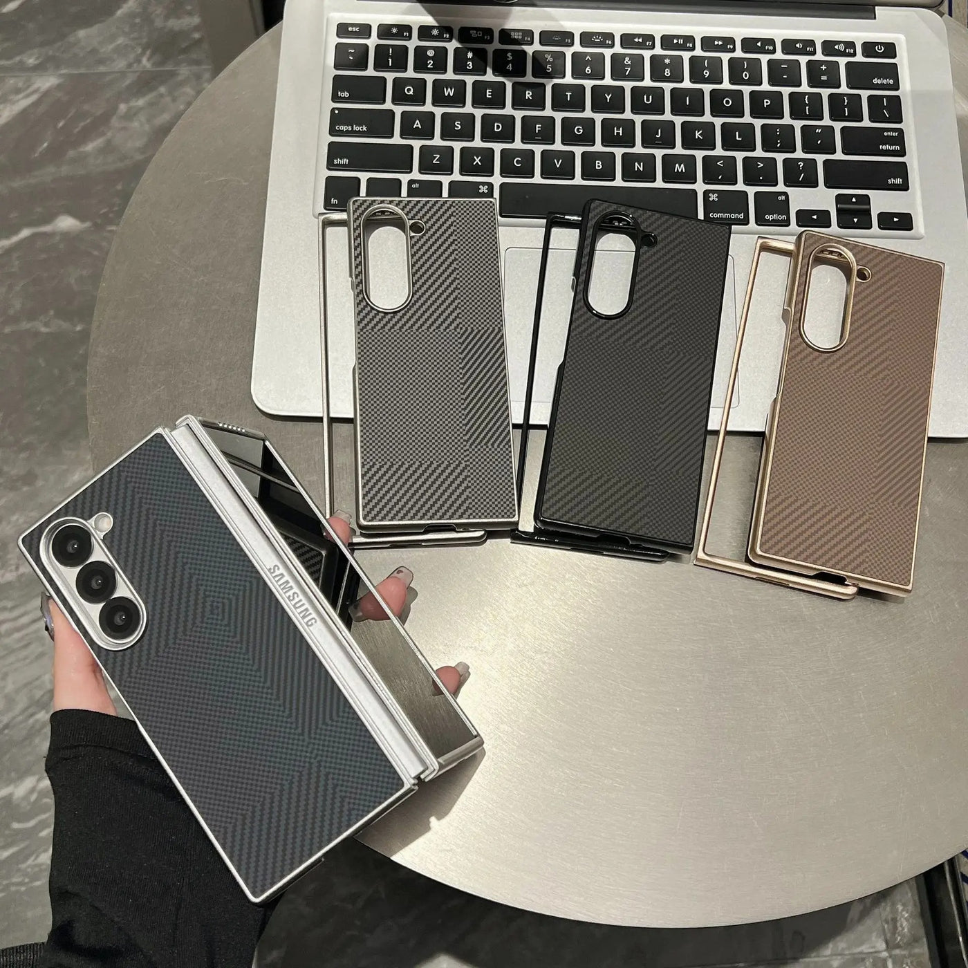 CarbonEdge Fold 7,6,5,4 – Ultra-Thin Carbon Fiber Case
